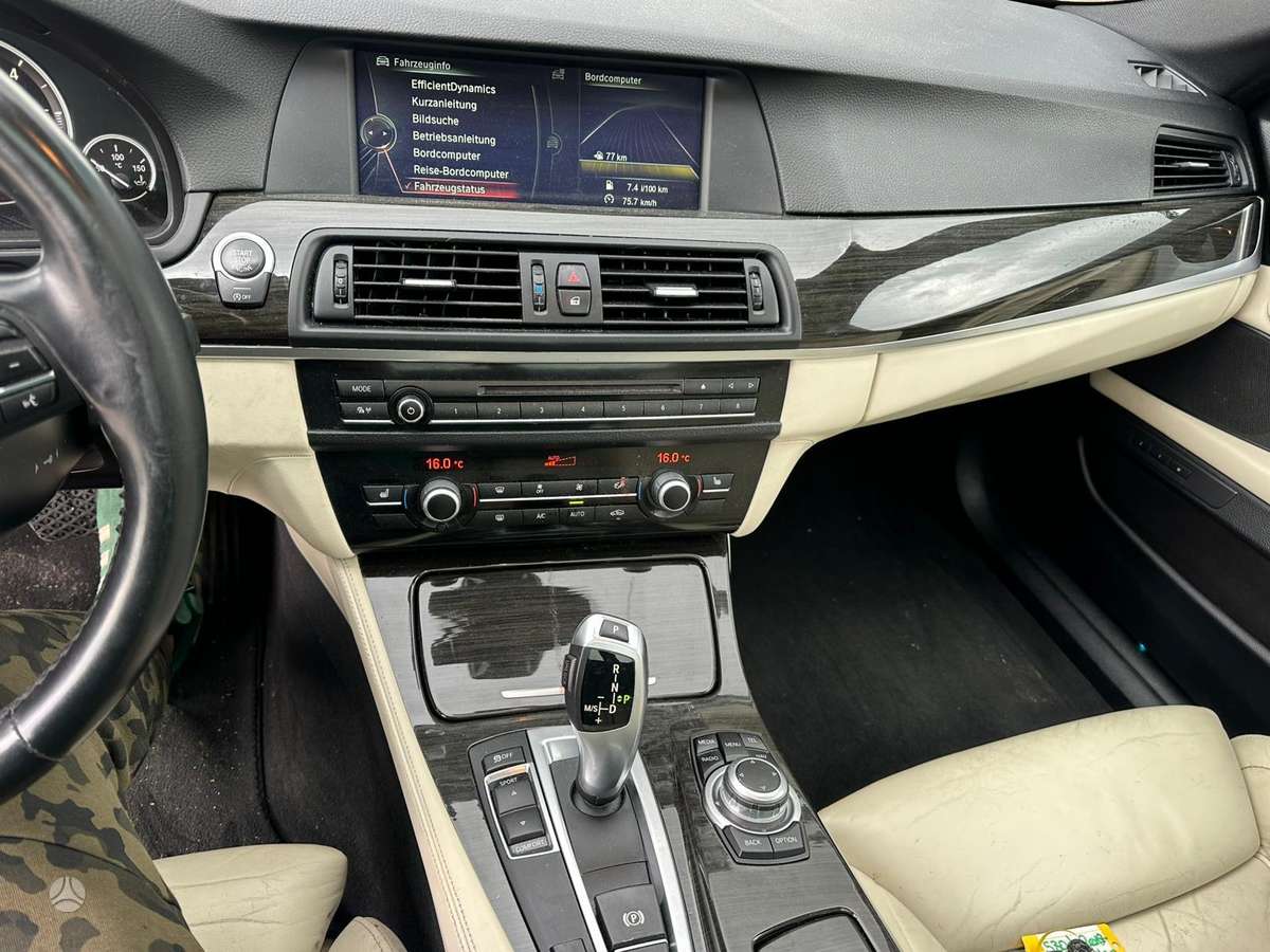 BMW 530 2013 — photo 17