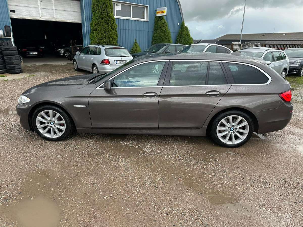 BMW 530 2013 — photo 6