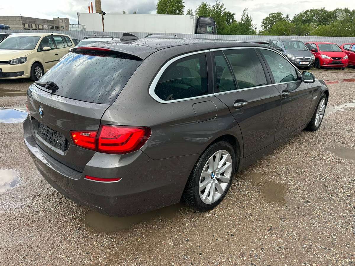 BMW 530 2013 — photo 7