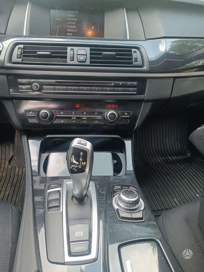 BMW 518 2013 — photo 12