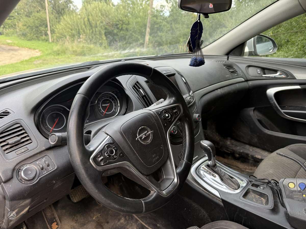 Opel Insignia 2014 — photo 7
