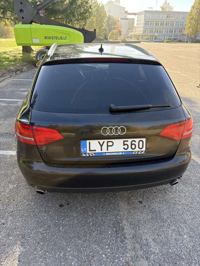 Audi A4 2008 — photo 18