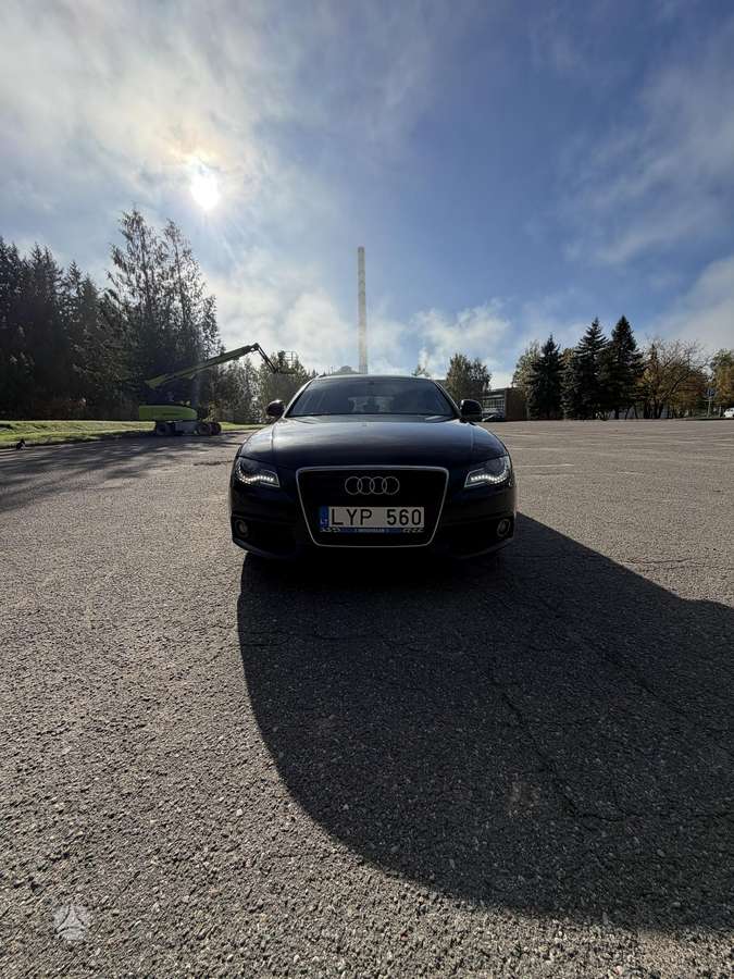 Audi A4 2008 — interior