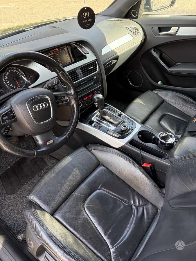Audi A4 2008 — photo 9