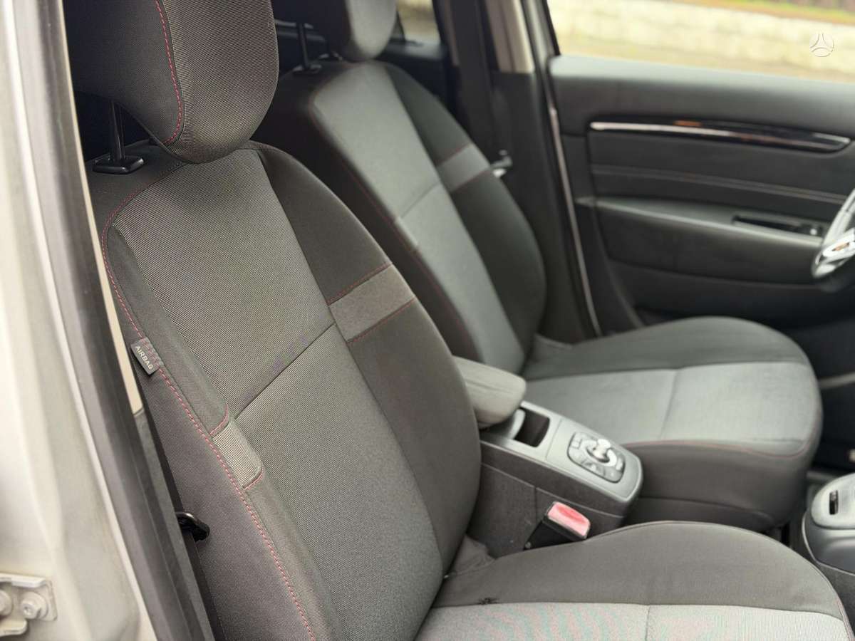 Renault Grand 2013 — photo 14