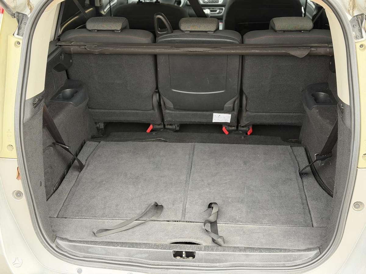 Renault Grand 2013 — photo 18