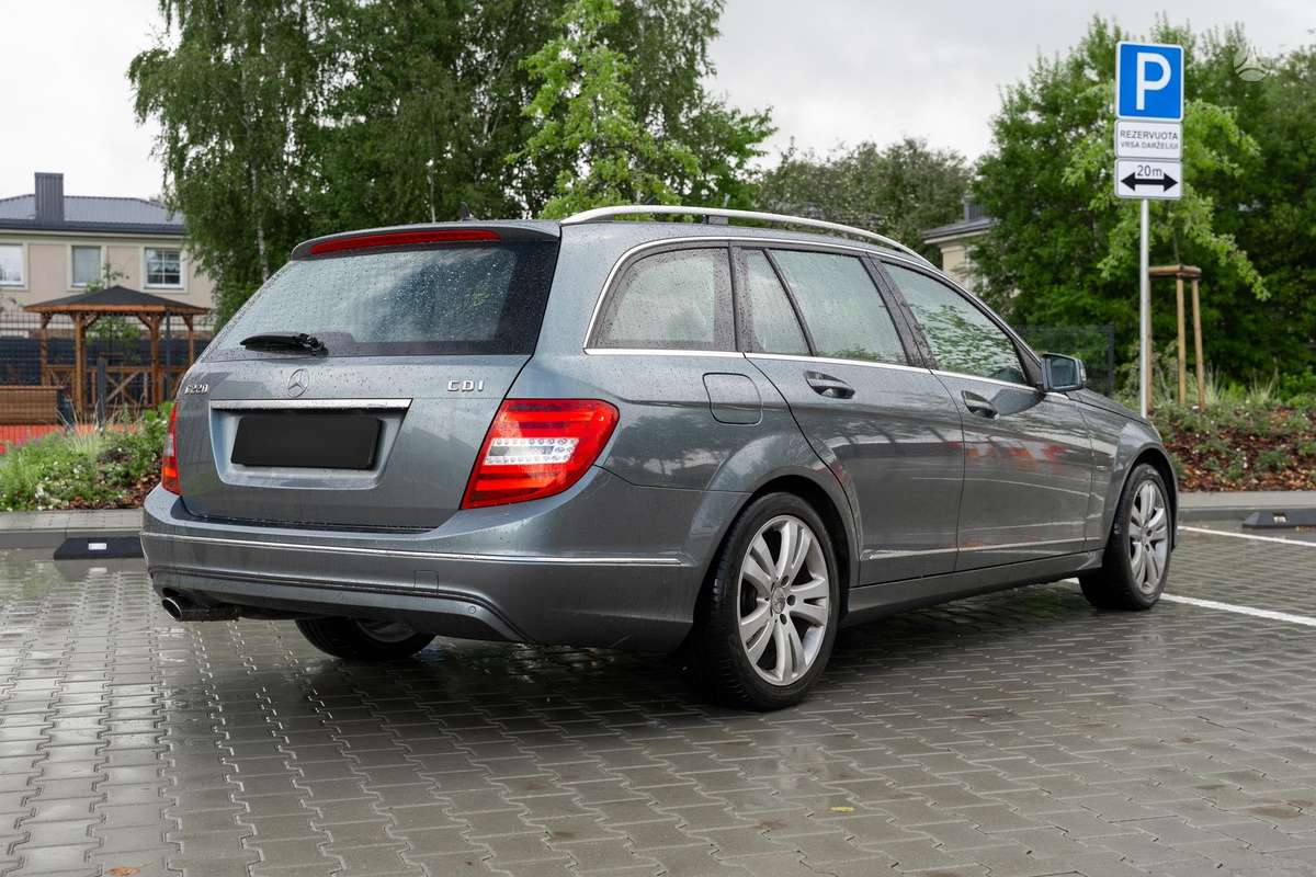 Mercedes-Benz C220 2012 — photo 6