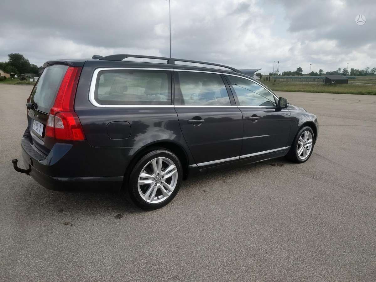 Volvo V70 2011 — engine 2000 cm³, 163 HP (120kW)