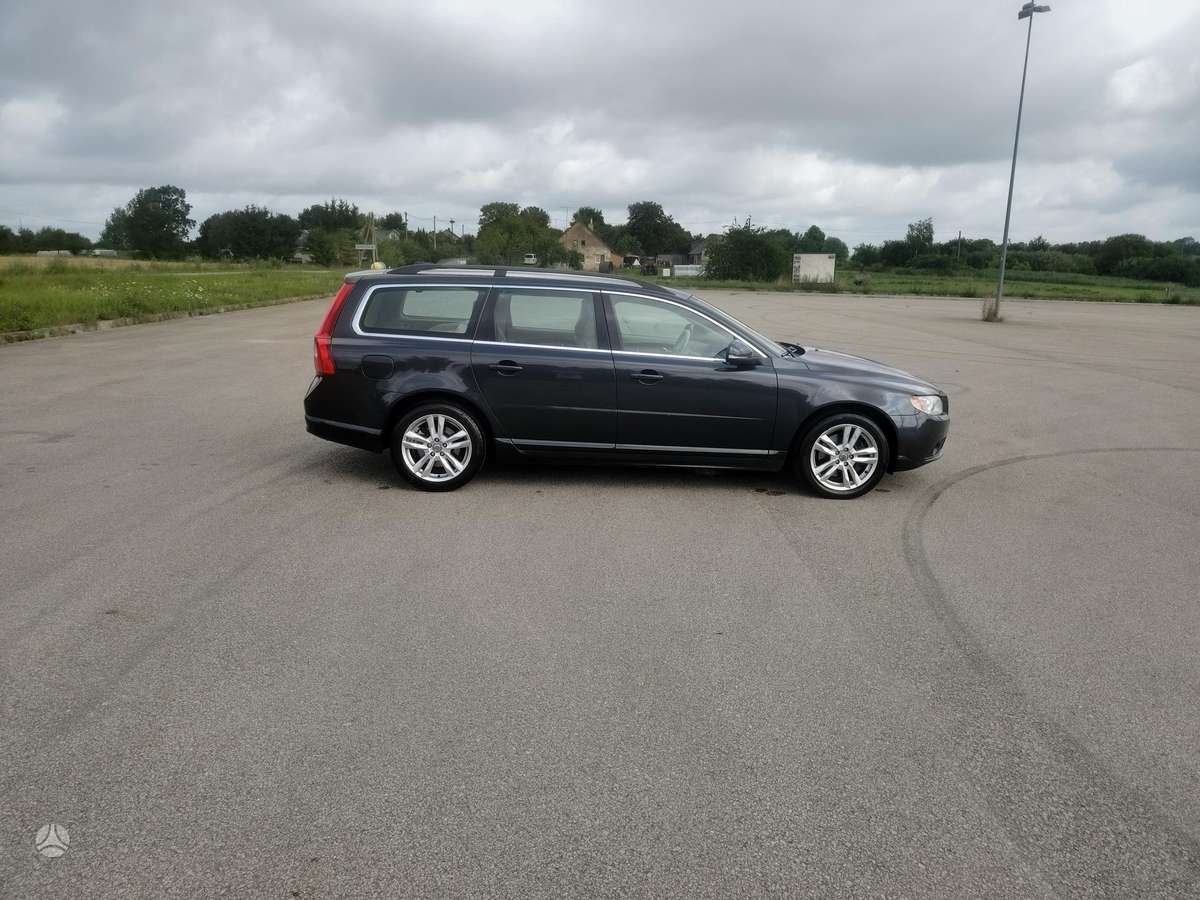 Volvo V70 2011 — photo 5