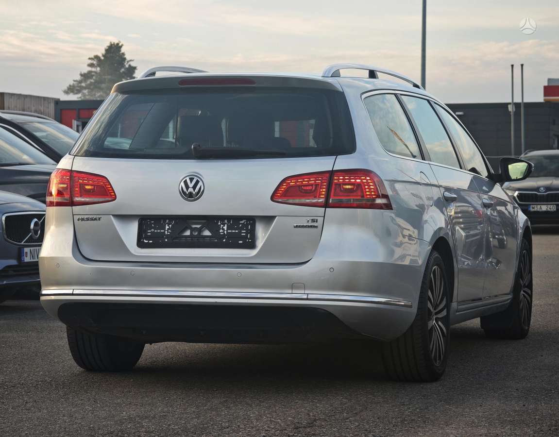Volkswagen Passat 2012 — photo 6