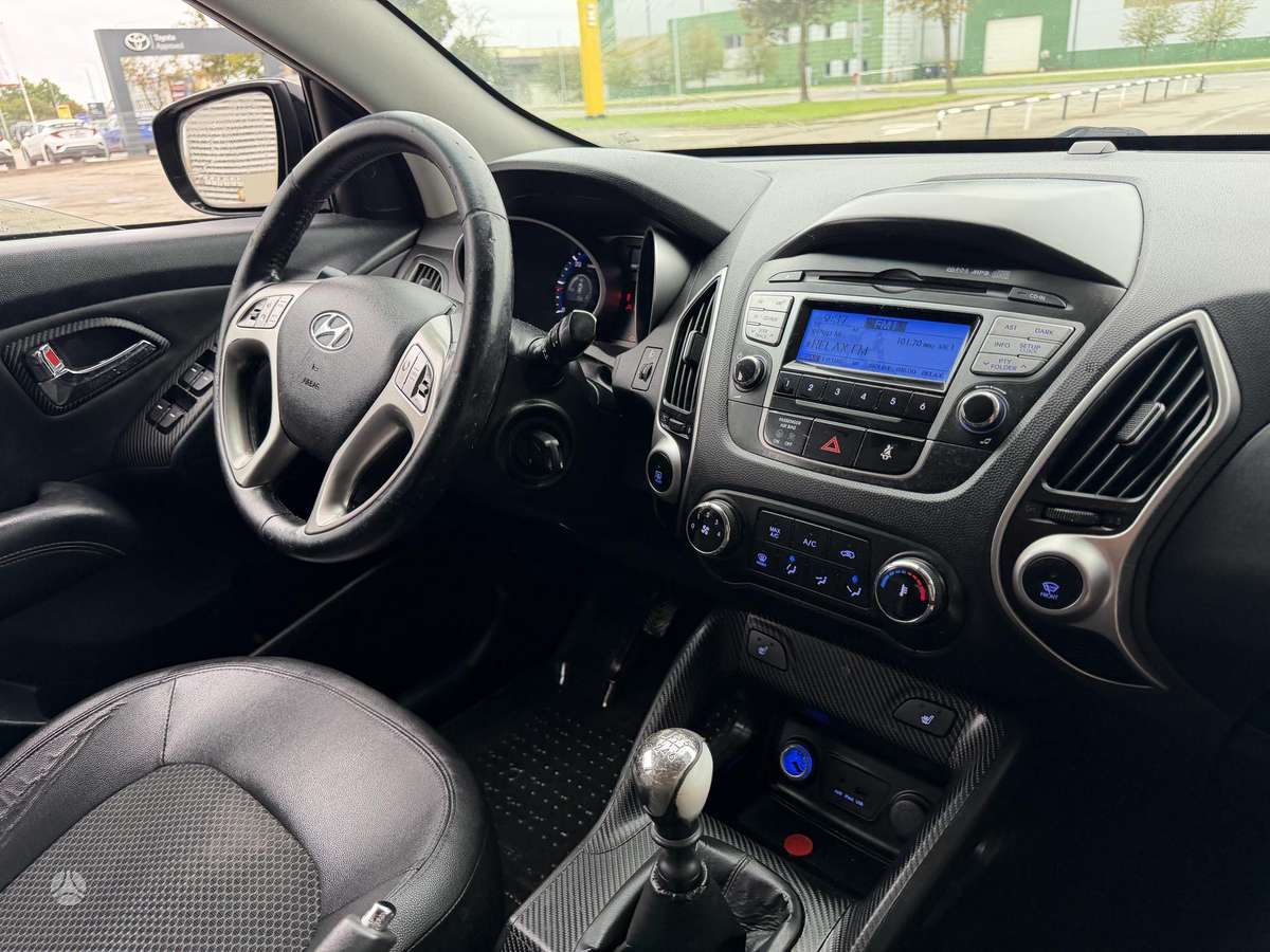 Hyundai ix35 2012 — photo 14