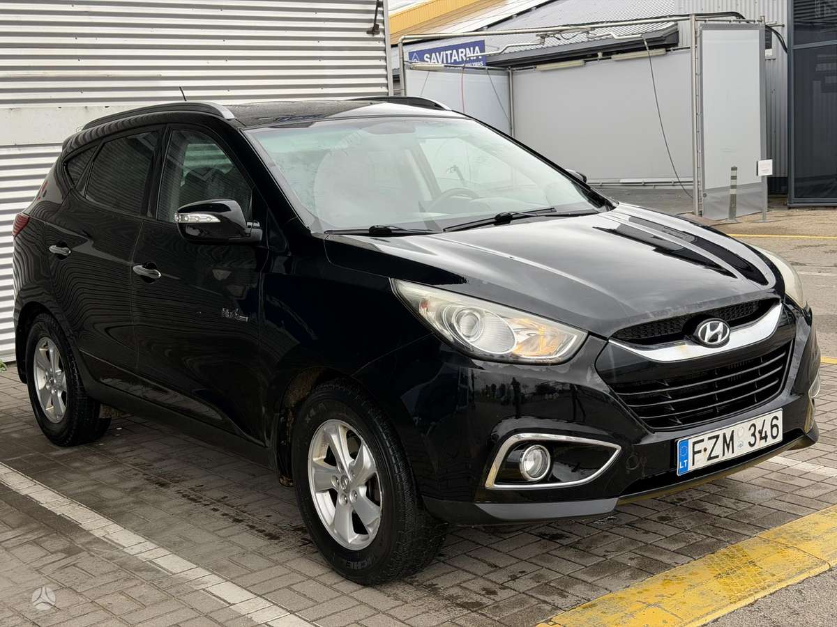 Hyundai ix35 2012 — interior