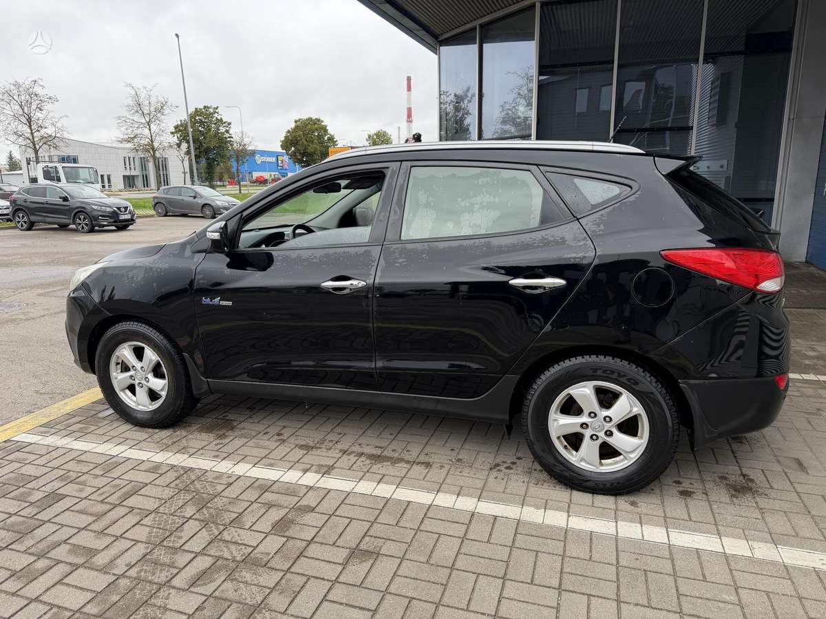 Hyundai ix35 2012 — photo 7