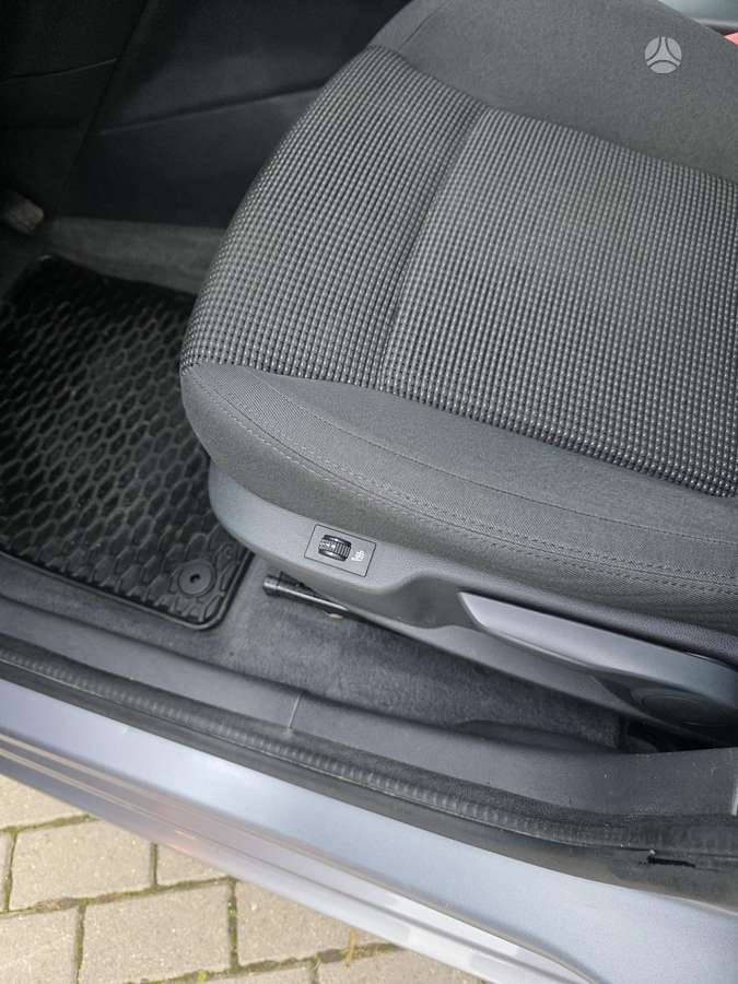 Peugeot 5008 2014 — photo 17
