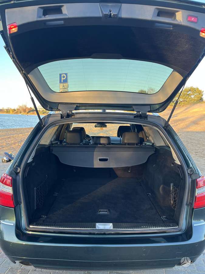 Mercedes-Benz E350 2010 — engine 2987 cm³, 231 HP (170kW)