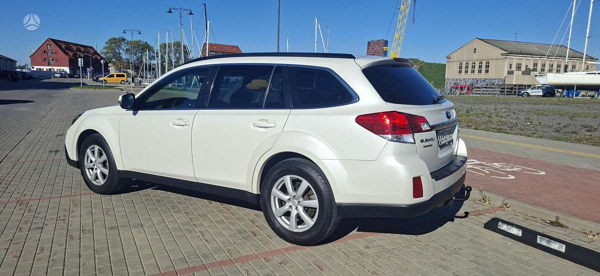 Subaru Outback 2013 — фото 8