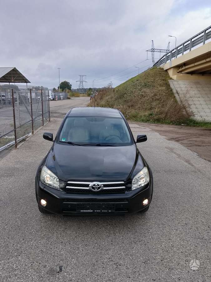 Toyota RAV4 2008 — двигун 2200 cm³, 177 HP (130kW)