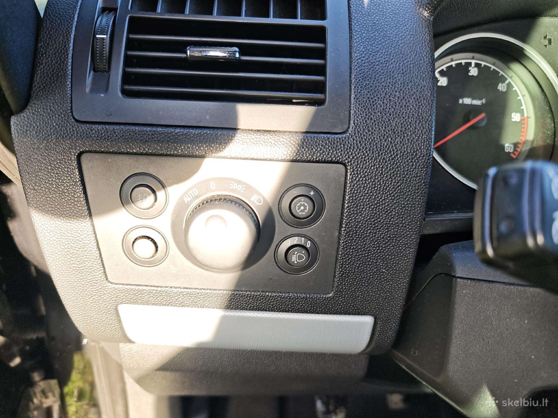 Opel Zafira 2007 — photo 12
