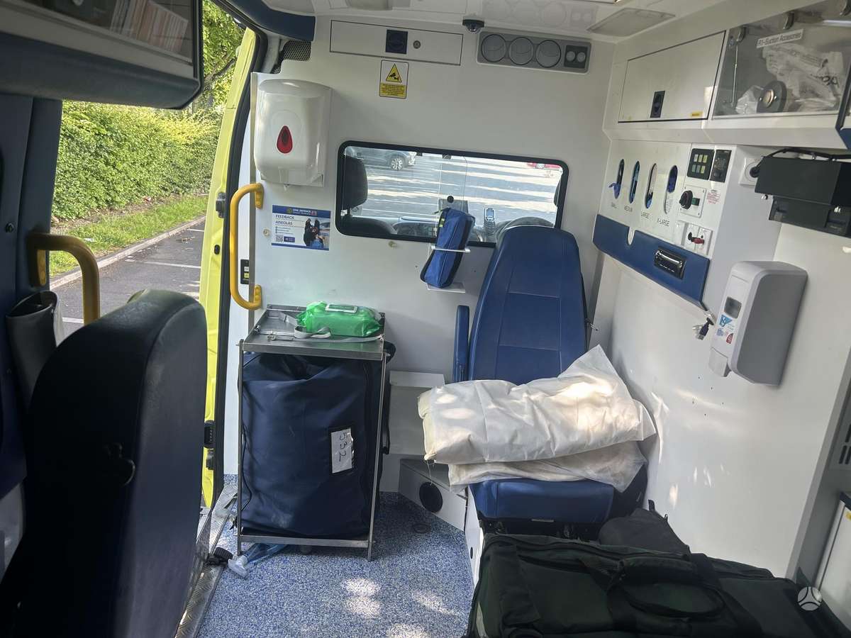 Renault Master 2014 — photo 16