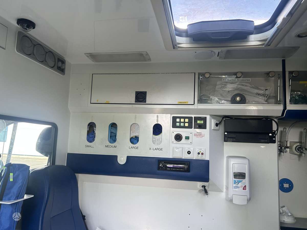Renault Master 2014 — photo 17