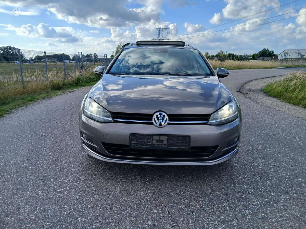 Volkswagen Golf 2014 — rear view