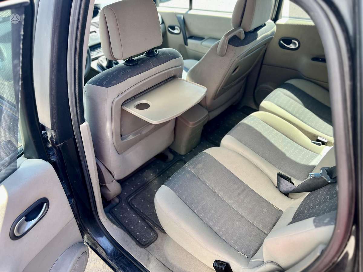 Renault Scenic 2004 — photo 18
