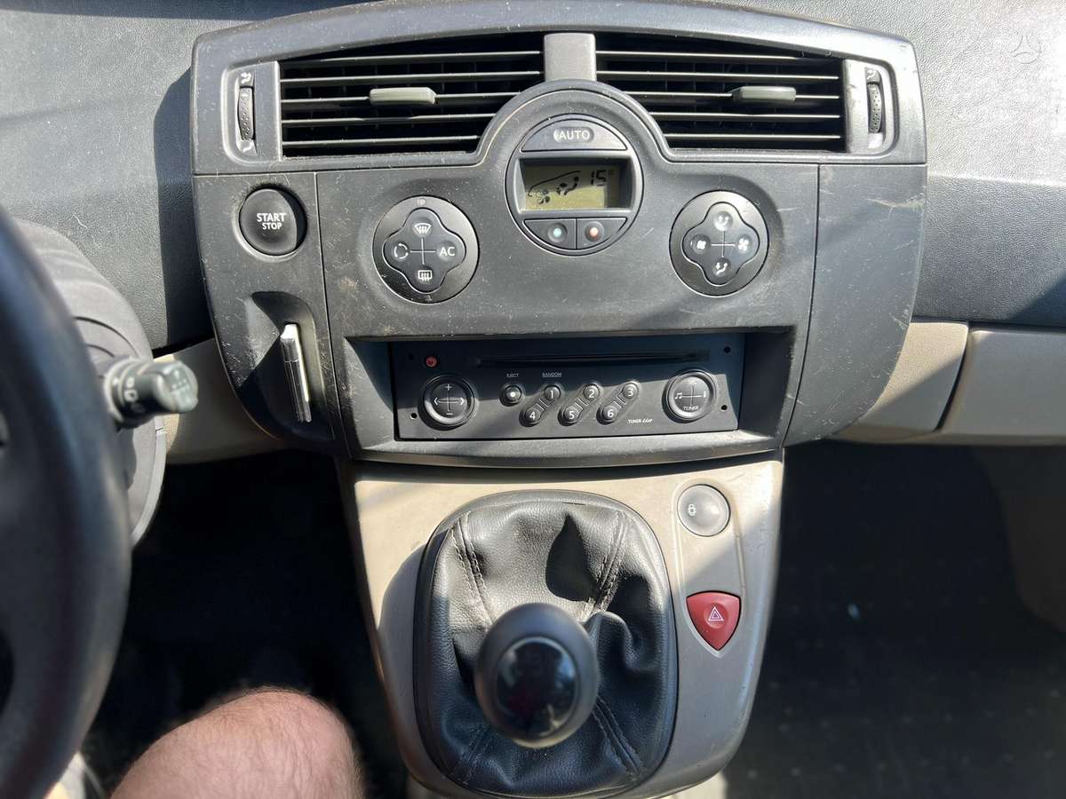Renault Scenic 2004 — photo 19