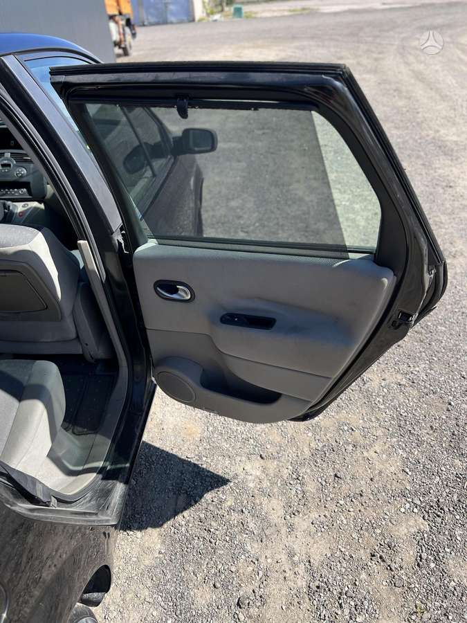 Renault Scenic 2004 — photo 22