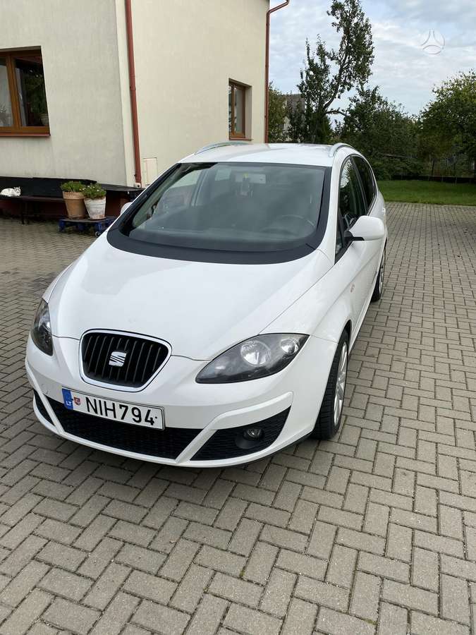 Seat Altea 2013 — салон