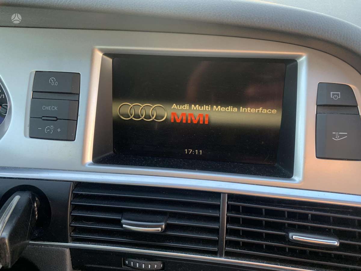 Audi A6 2009 — photo 16