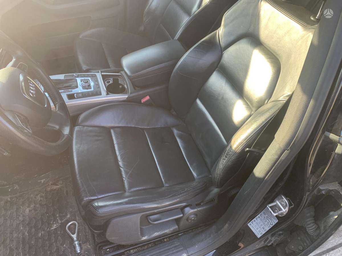 Audi A6 2009 — photo 8