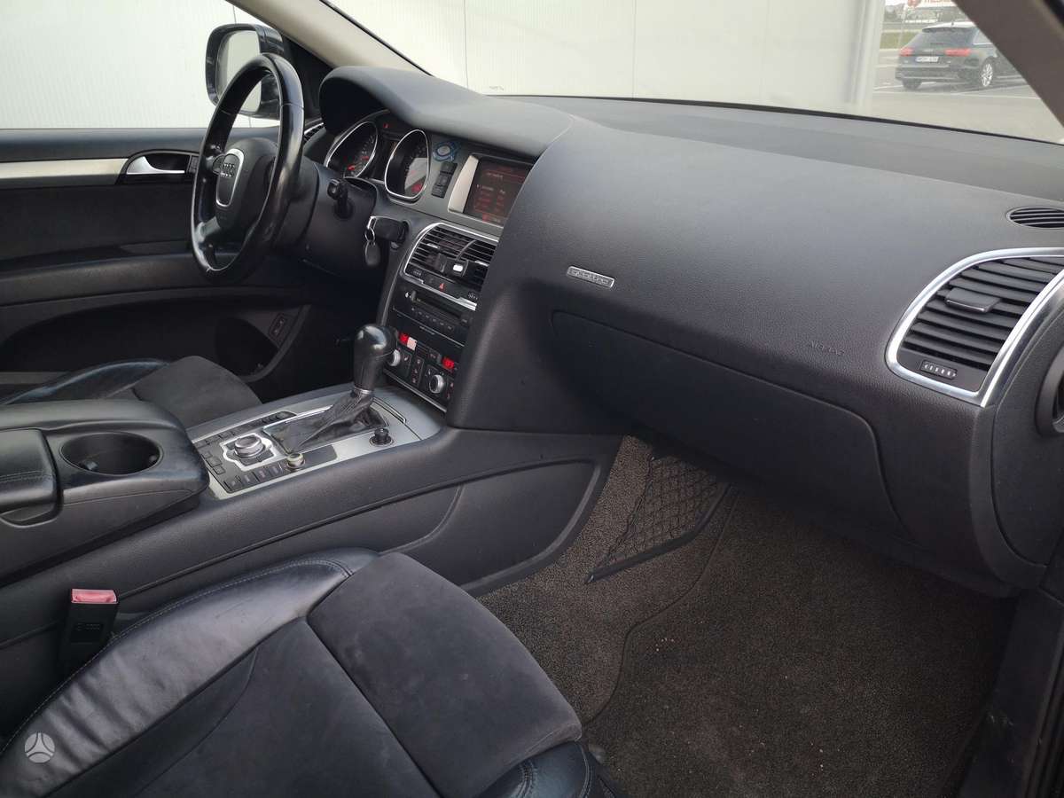 Audi Q7 2008 — photo 15