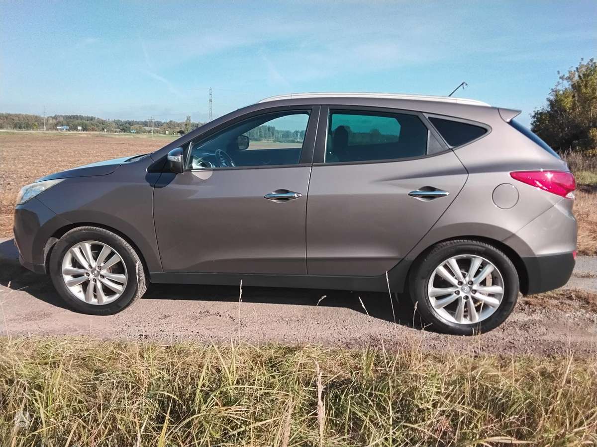 Hyundai ix35 2013 — салон