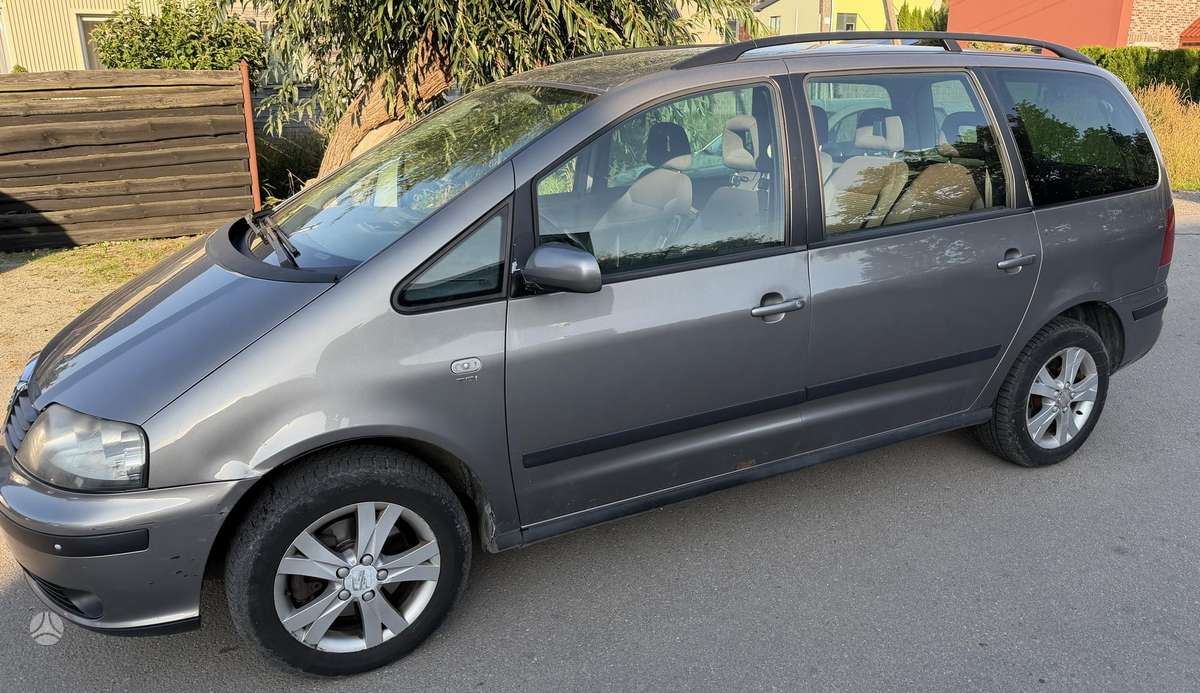 Seat Alhambra 2007 — вигляд ззаду