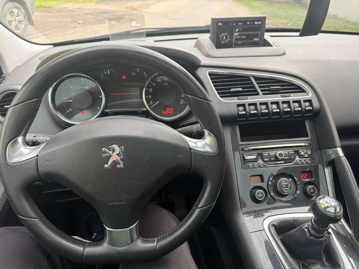 Peugeot 3008 2014 — photo 15