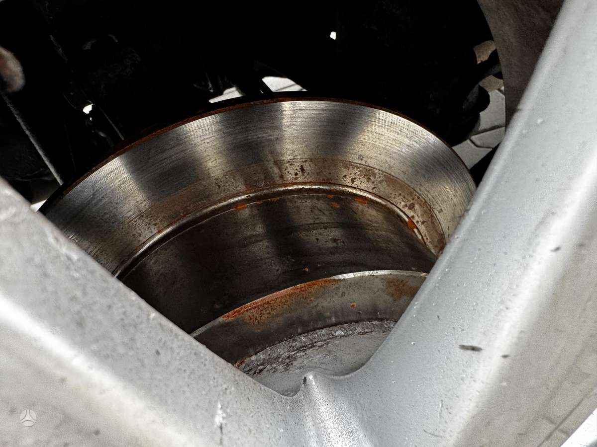 Lexus RX 2007 — photo 16
