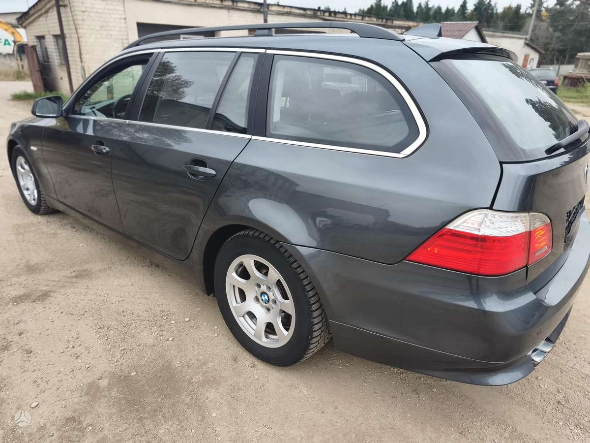 BMW 525 2010 — photo 5