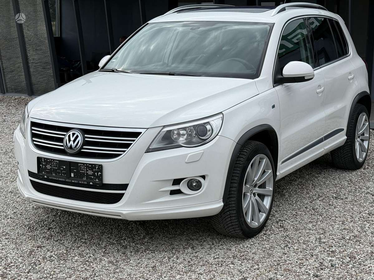 Volkswagen Tiguan 2009 — салон