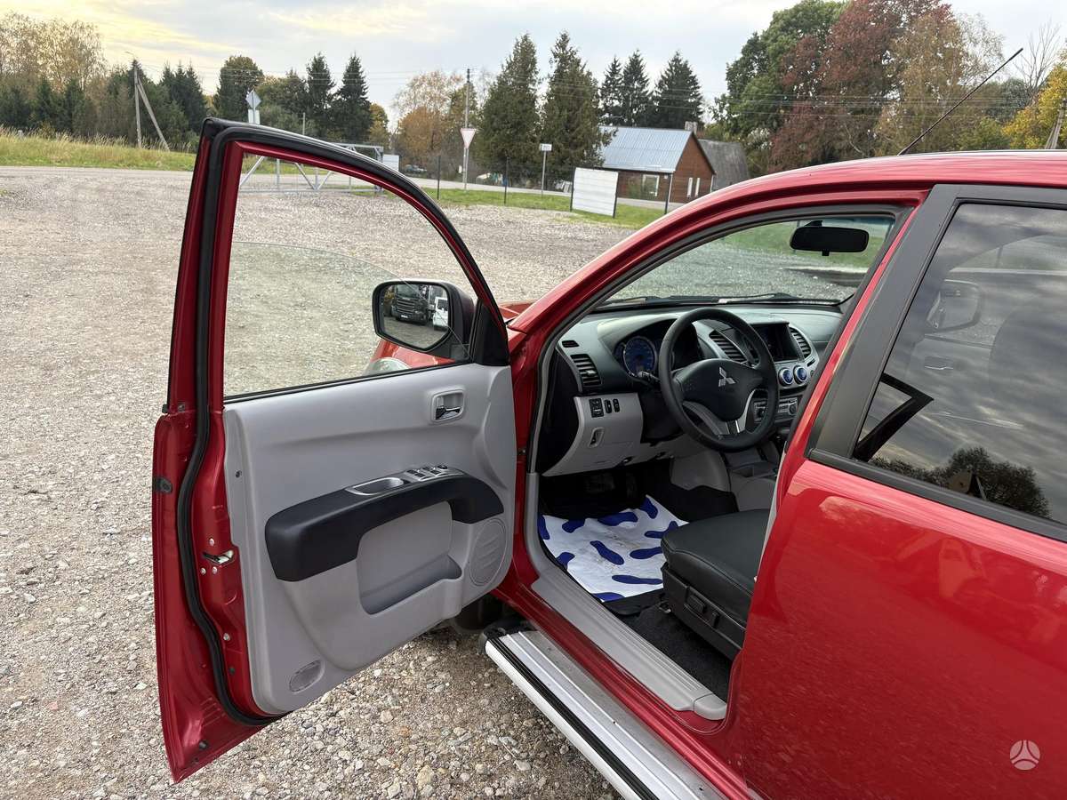 Mitsubishi L200 2008 — photo 19