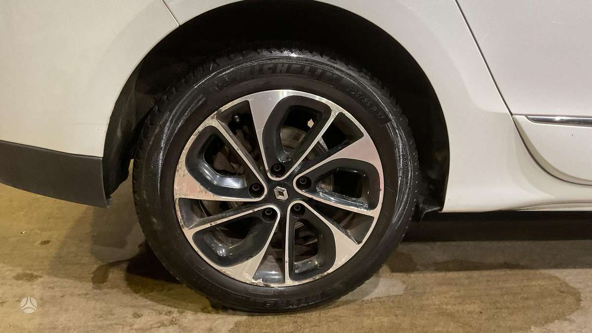 Renault Grand 2015 — photo 10