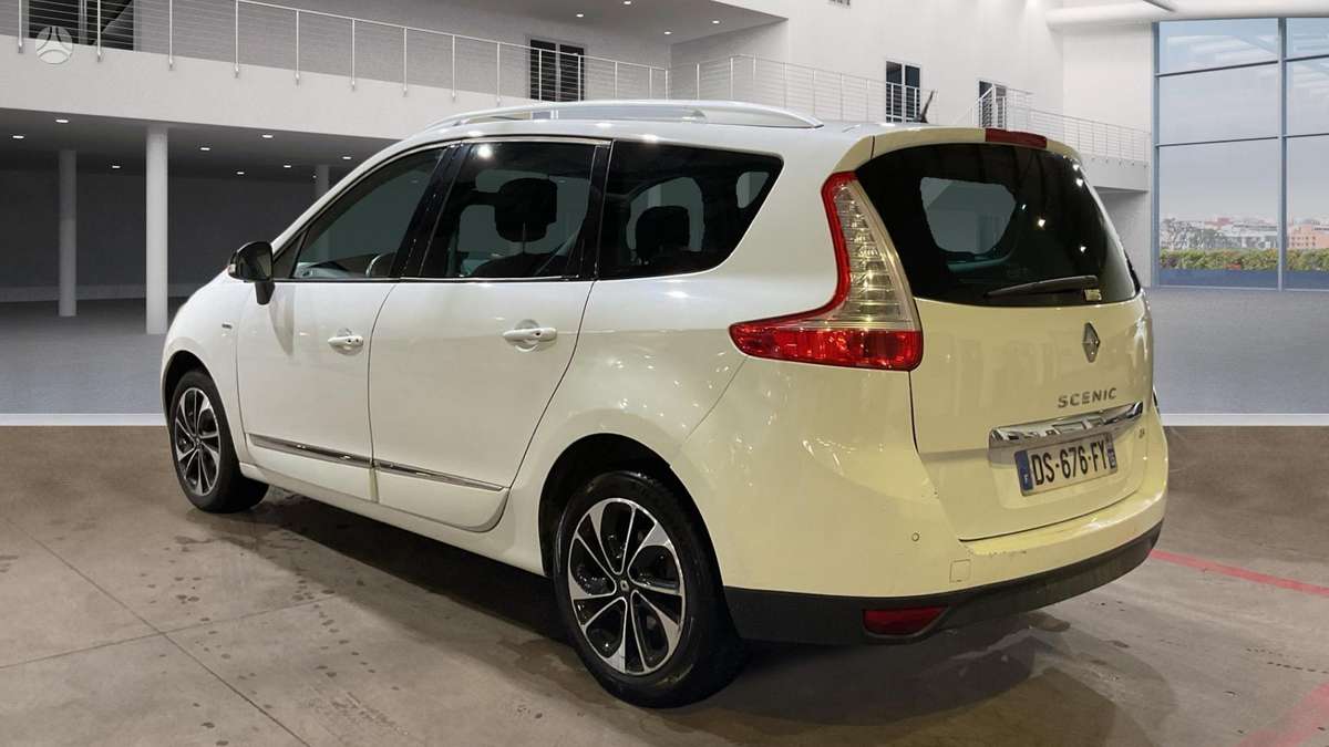 Renault Grand 2015 — engine 1461 cm³, 110 HP (81kW)