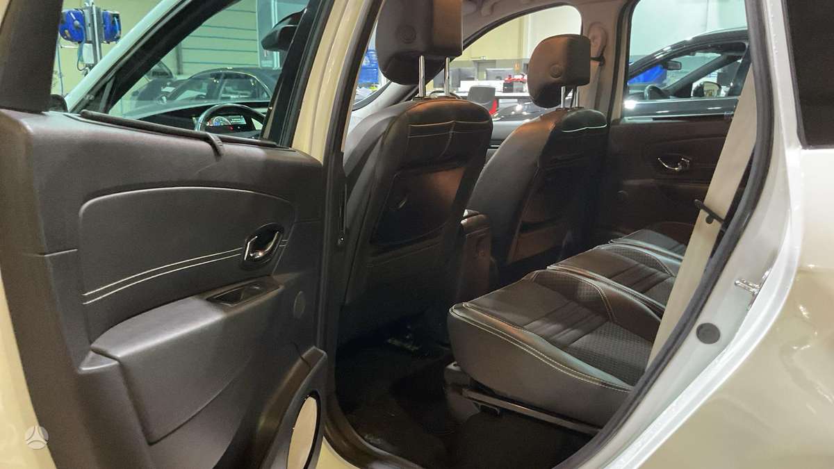Renault Grand 2015 — photo 7