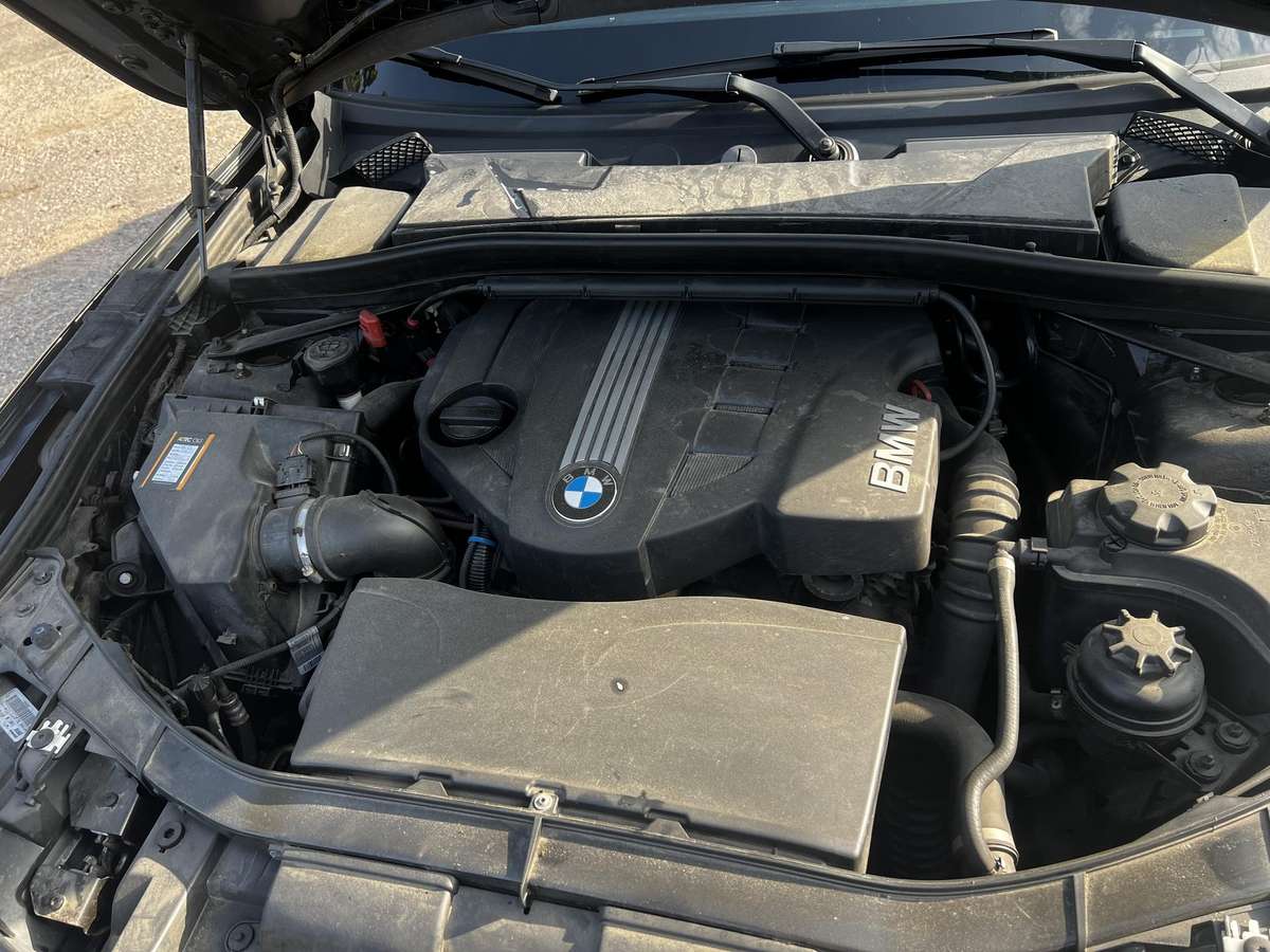BMW X1 2012 — фото 10