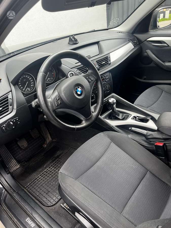 BMW X1 2012 — фото 13