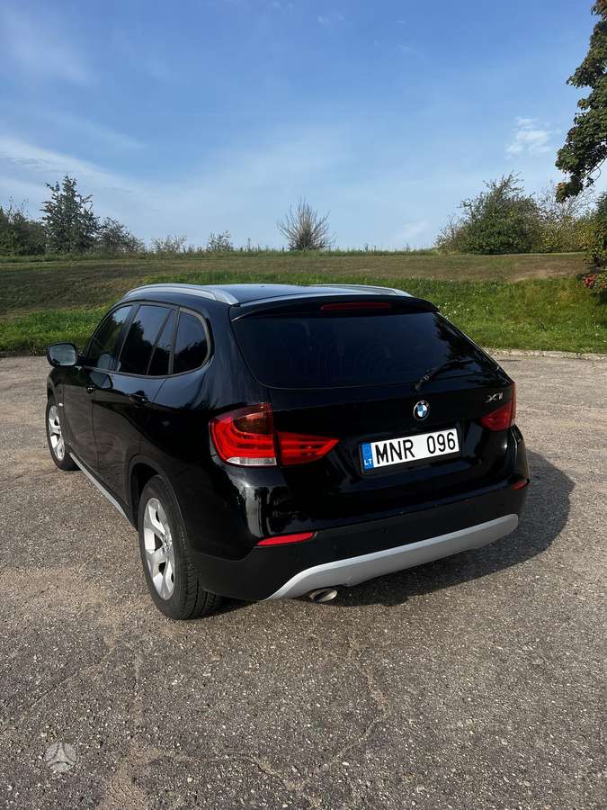 BMW X1 2012 — фото 5