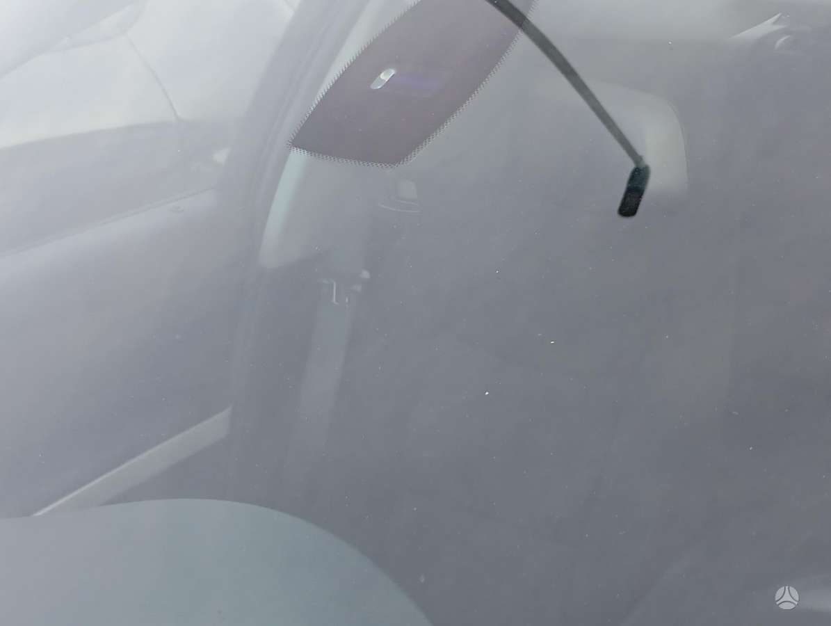 BMW 320 2011 — photo 10
