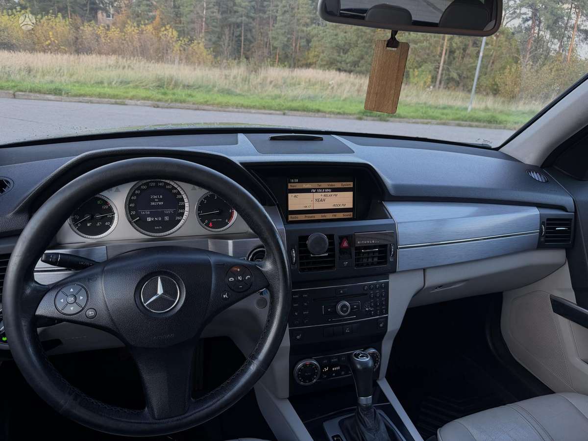 Mercedes-Benz GLK220 2009 — photo 7