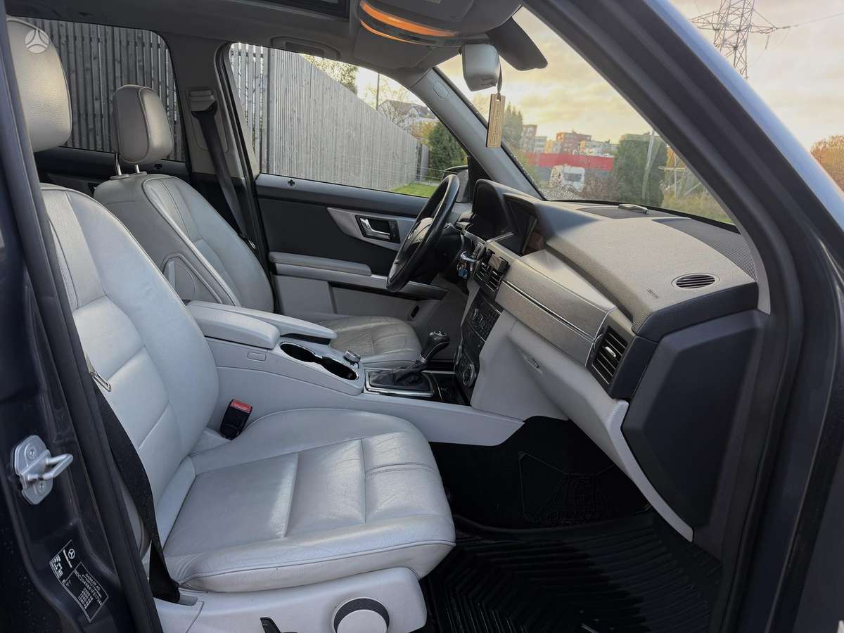 Mercedes-Benz GLK220 2009 — photo 9