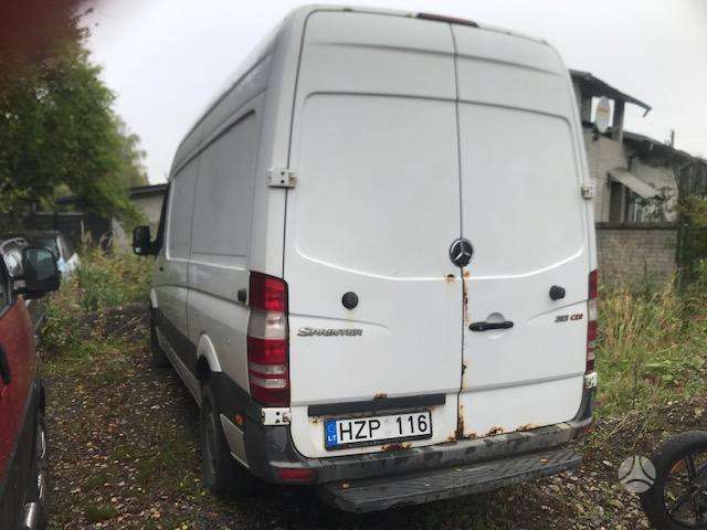 Mercedes-Benz Sprinter 2008 — rear view