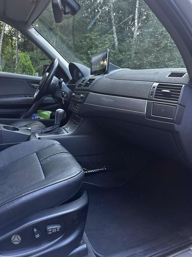 BMW X3 2009 — photo 19